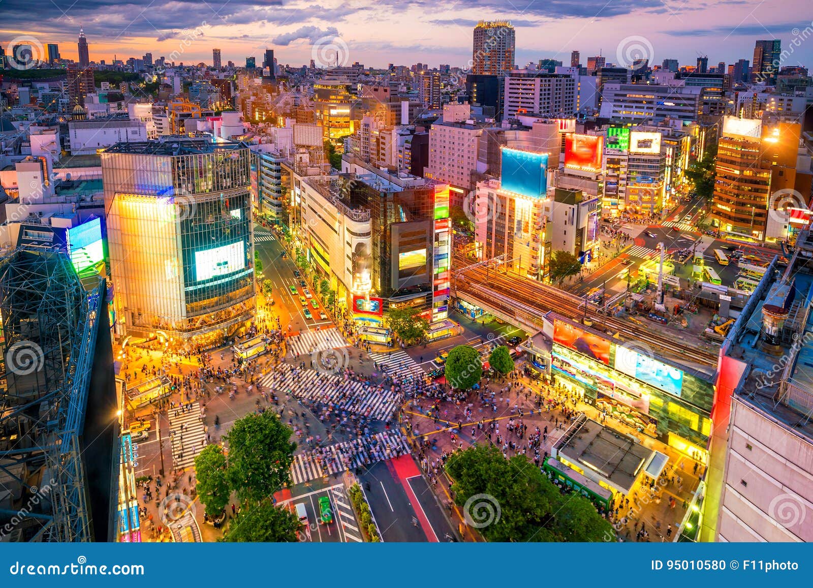 shibuya crossing from top view in tokyo