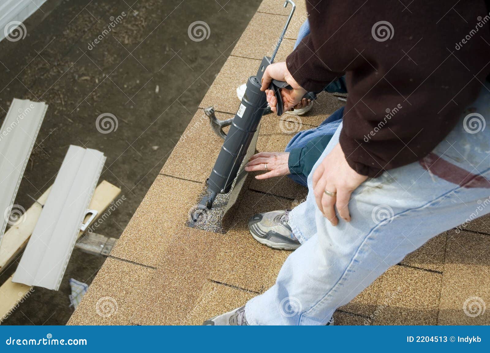 Shingle Tar stock image. Image of work, taring, weather 2204513