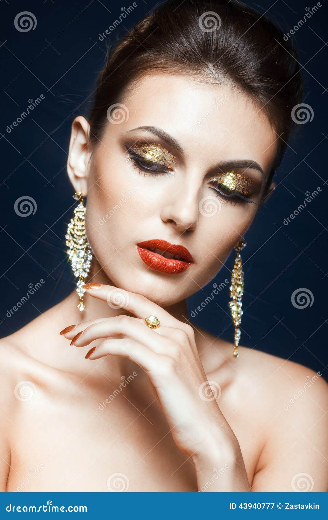 Shining face makeup stock image. Image of caucasian, luxury - 43940777