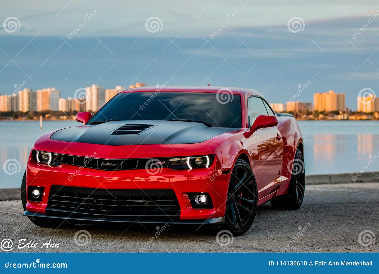 714 Red Camaro Stock Photos - Free & Royalty-Free Stock Photos from  Dreamstime