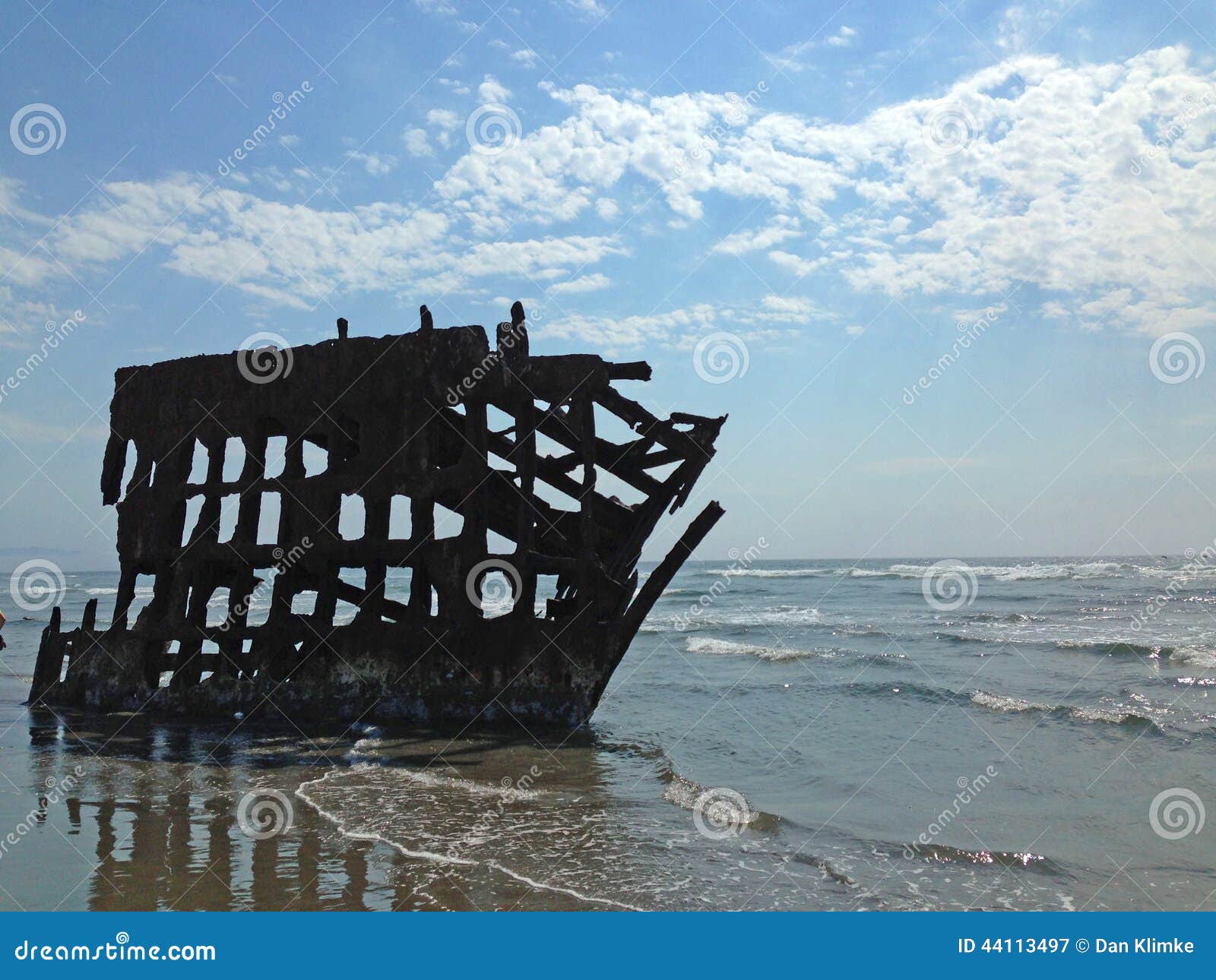 The Ship Wreck of the Peter Iredale Stock Image Image of oregon, sand