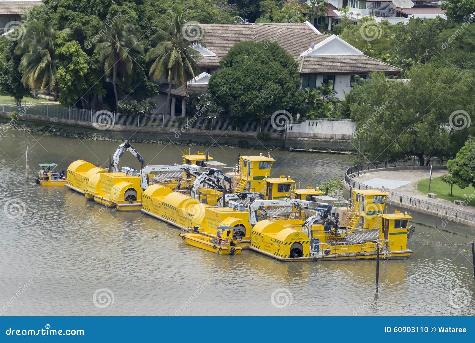 Ships garbage collection editorial image. Image of thailand 60903110