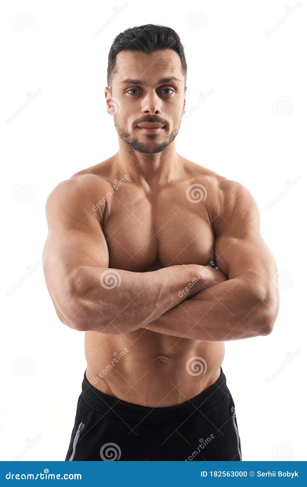 Shirtless bodybuilder posing — Stock Photo 