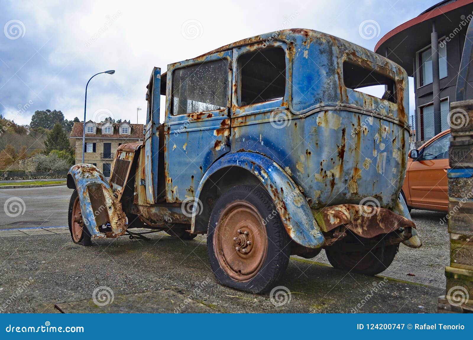 Good old car of mine editorial photography. Image of retro - 124200747