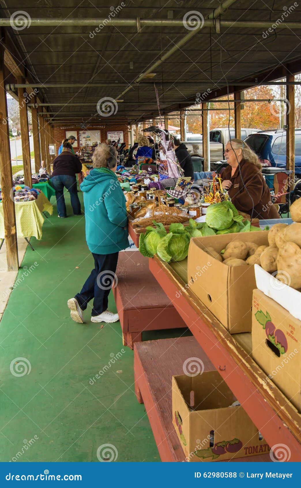 the stocked market salem