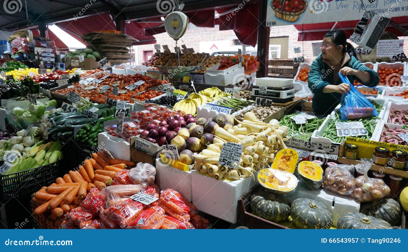Shoppers at Queen Victoria Market in Melbourne, Australia Editorial