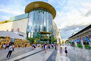 Shoppers Visit Siam Paragon Mall In Siam Square Mall In Bangkok Shoppers Visit Siam Paragon Mall In Siam Square Mall In Bangkok