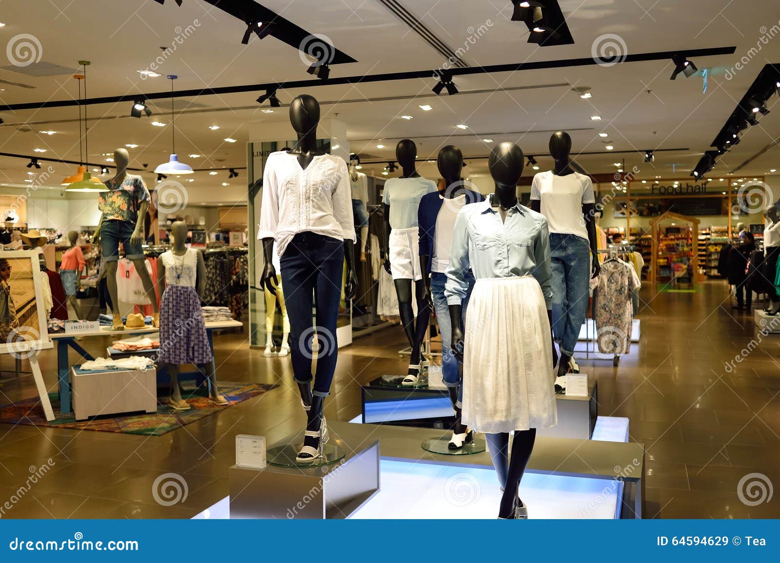 Shopping center interior editorial stock image. Image of luxury - 64594629