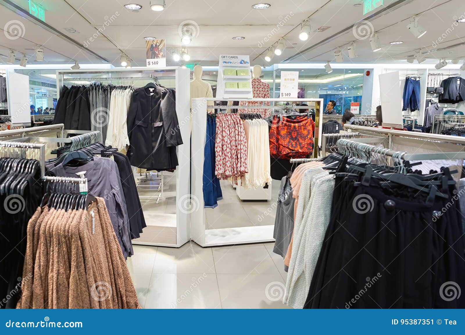 Shopping editorial photo. Image of consumerism, trade - 95387351
