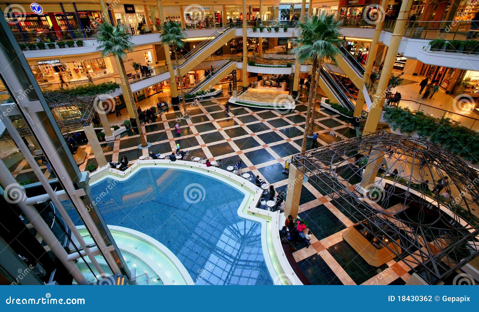 Shopping Mall editorial photography. Image of architecture - 36693297