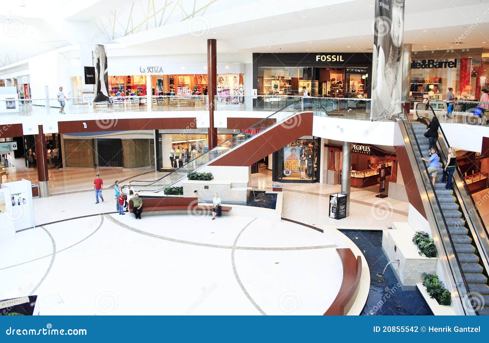 Balenciaga Store editorial photography. Image of mall - 98414882