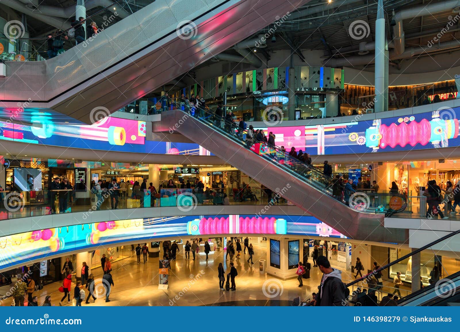 Shopping Mall in La Defense Business District, Paris France Editorial Stock  Image - Image of interior, mall: 146398279
