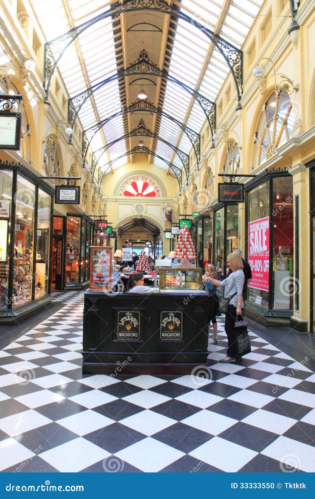 Shopping mall Melbourne editorial image. Image of royal - 33333550