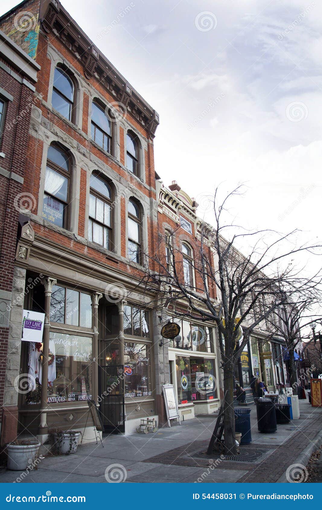 Shopping in ogden utah editorial photo. Image of rock 54458031