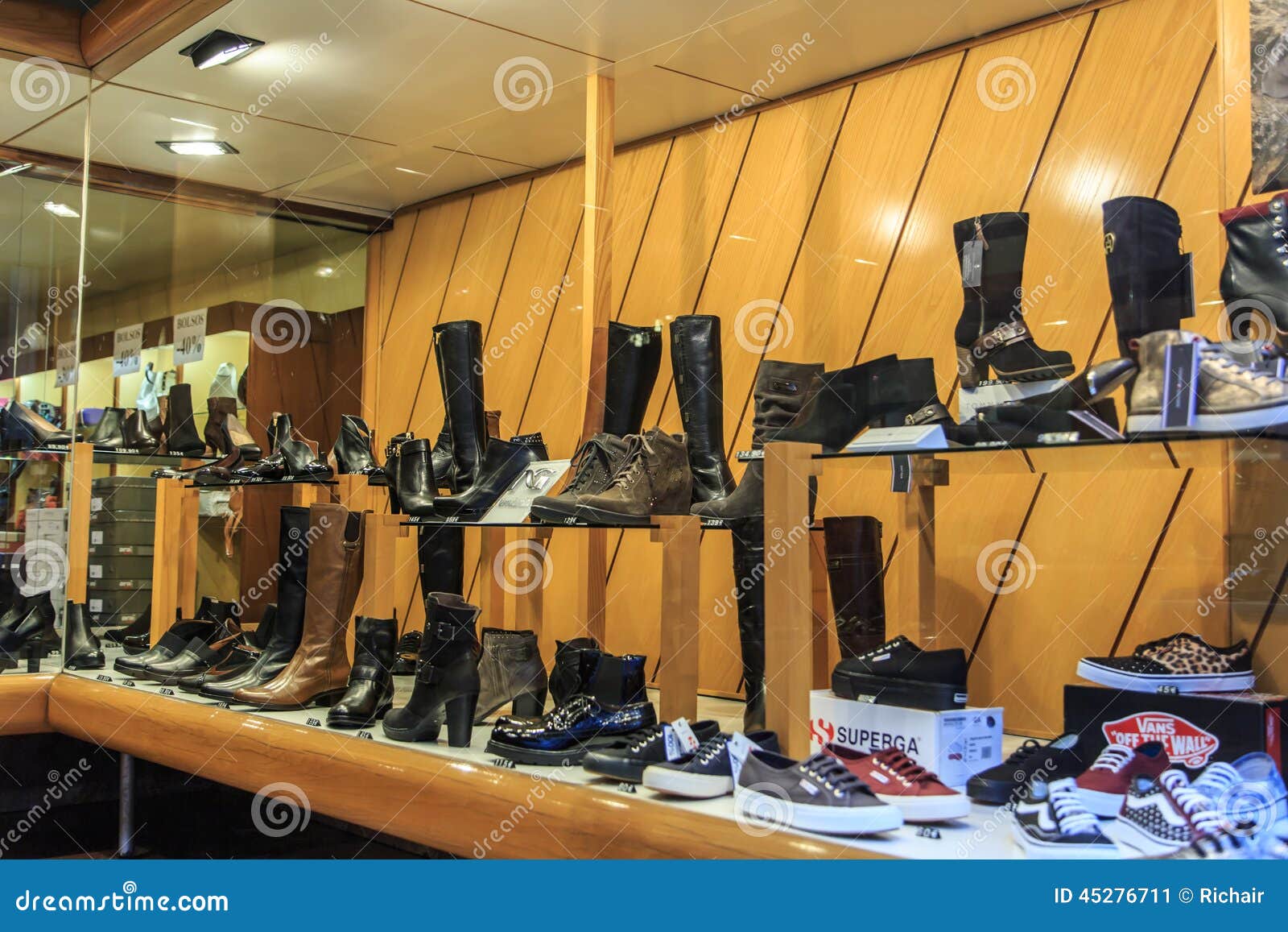 shoeper store