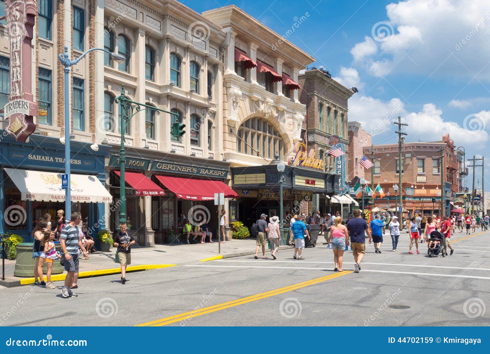 Shops and Restaurants at Universal Studios Florida Editorial Stock