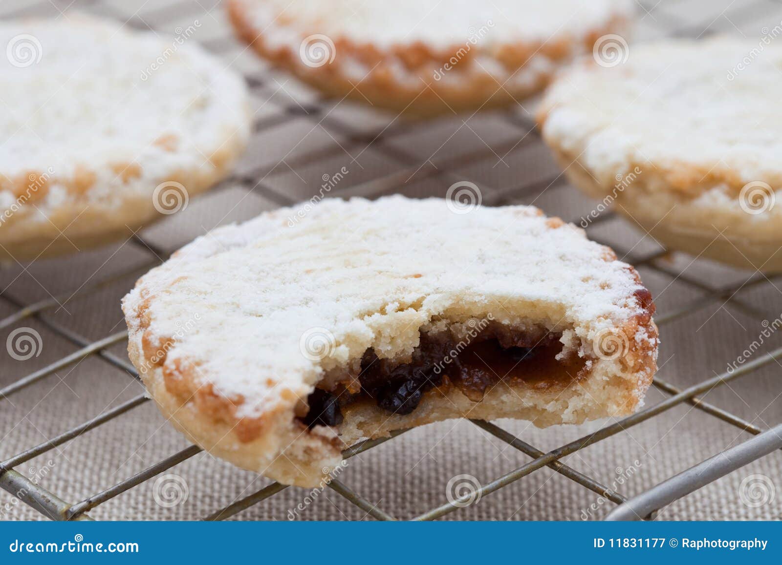 Short Crust Pastry Mince Pies Stock Image Image of crust, colour