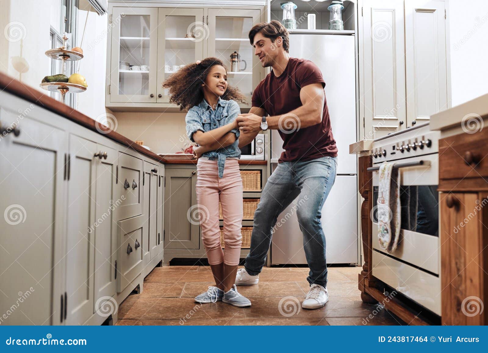 https://thumbs.dreamstime.com/z/shot-men-his-young-daughter-dancing-kitchen-home-dad-sure-knows-how-to-make-me-feel-like-princess-shot-243817464.jpg