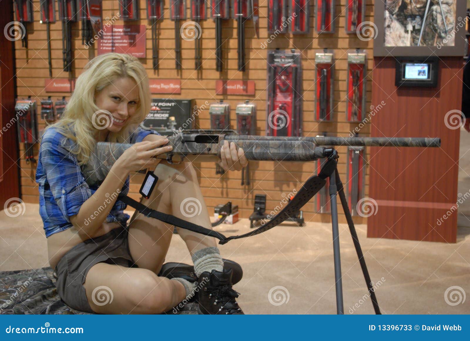 SHOT Show Las Vegas editorial stock photo. Image of action 13396733