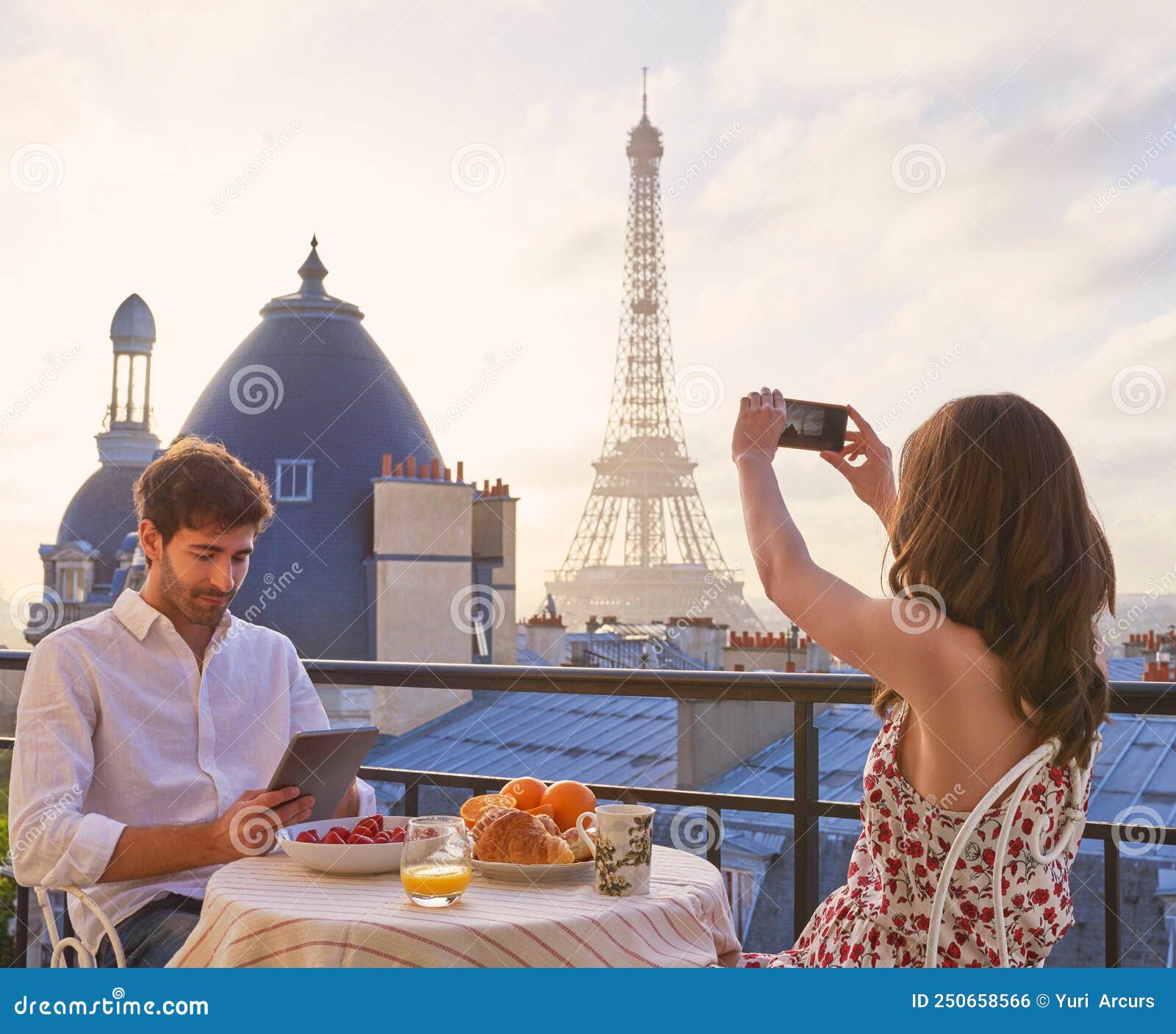 Apartment Eiffel Tower romantic view, Paris, France 