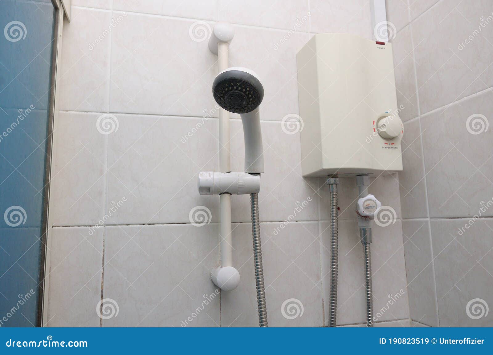 Can Instant Water Heater Be Connected To Shower?