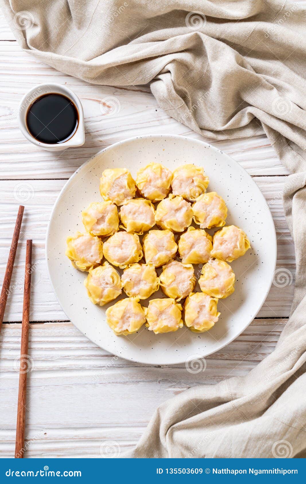 Shrimp Chinese Steamed Dumpling Stock Image - Image of prawn, gourmet ...