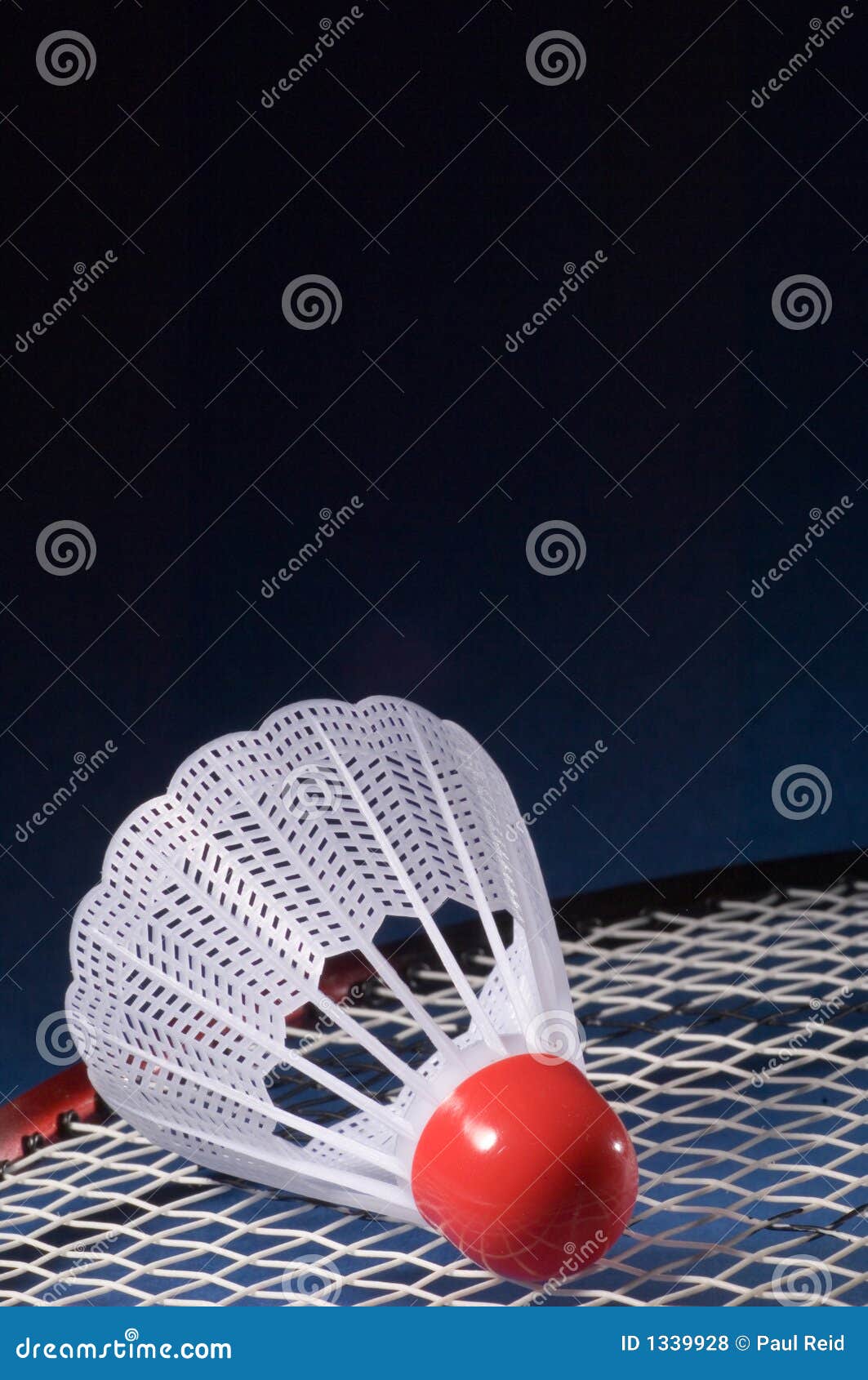 Shuttlecock and Badminton 9. Shuttlecock and badminton close up white and red 9