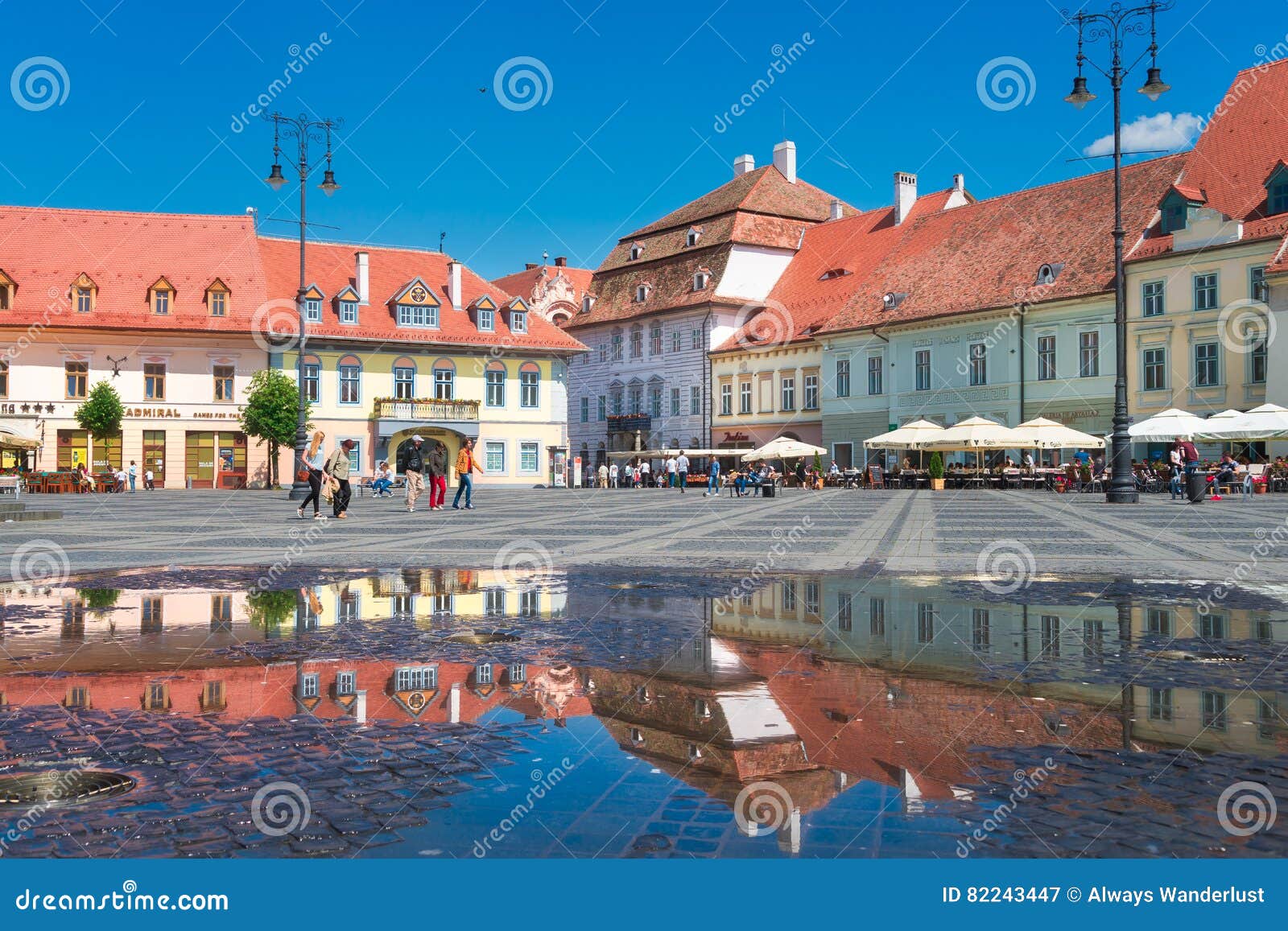 Sibiu, Transylvania, Romania central square at night time. Hermannstadt  city Stock Photo - Alamy