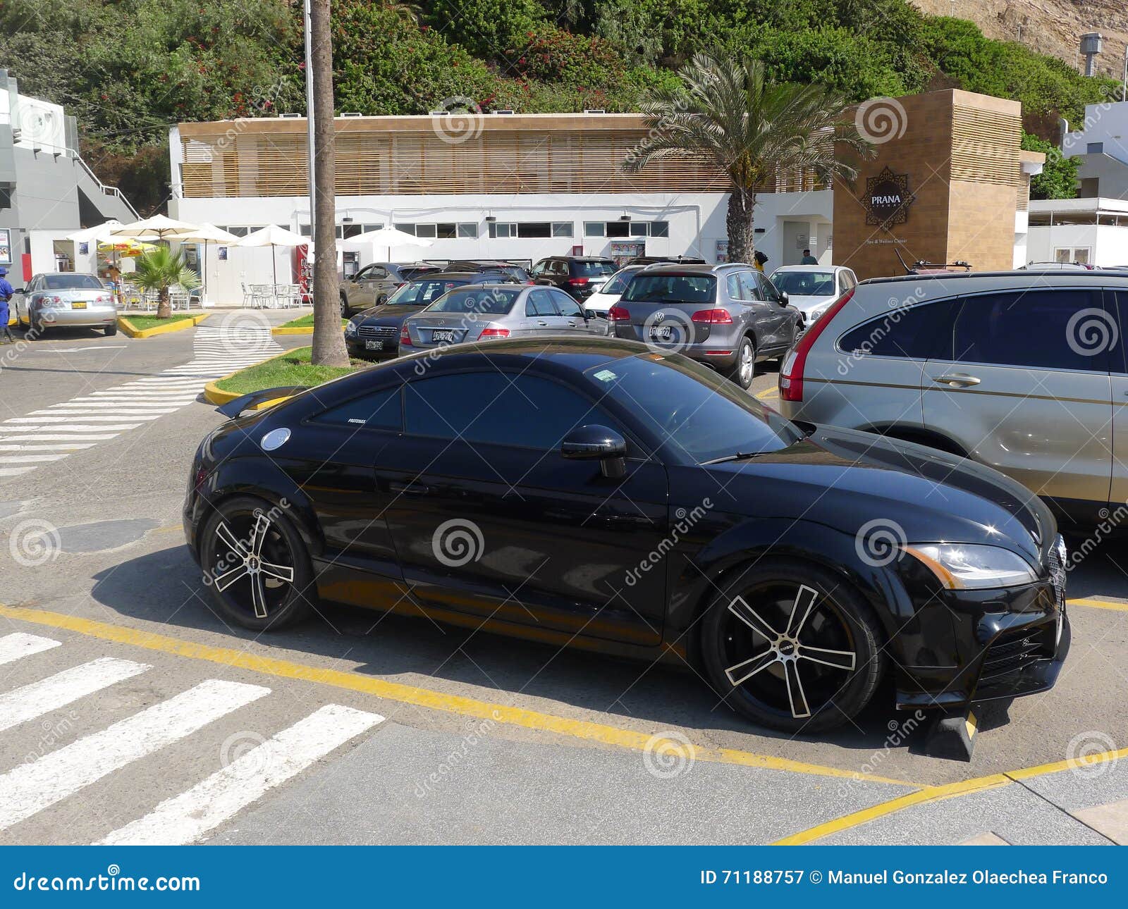 Side View of a Black Color Audi TT RS Coupe in Lima Editorial Photography -  Image of exoticism, lima: 71188757
