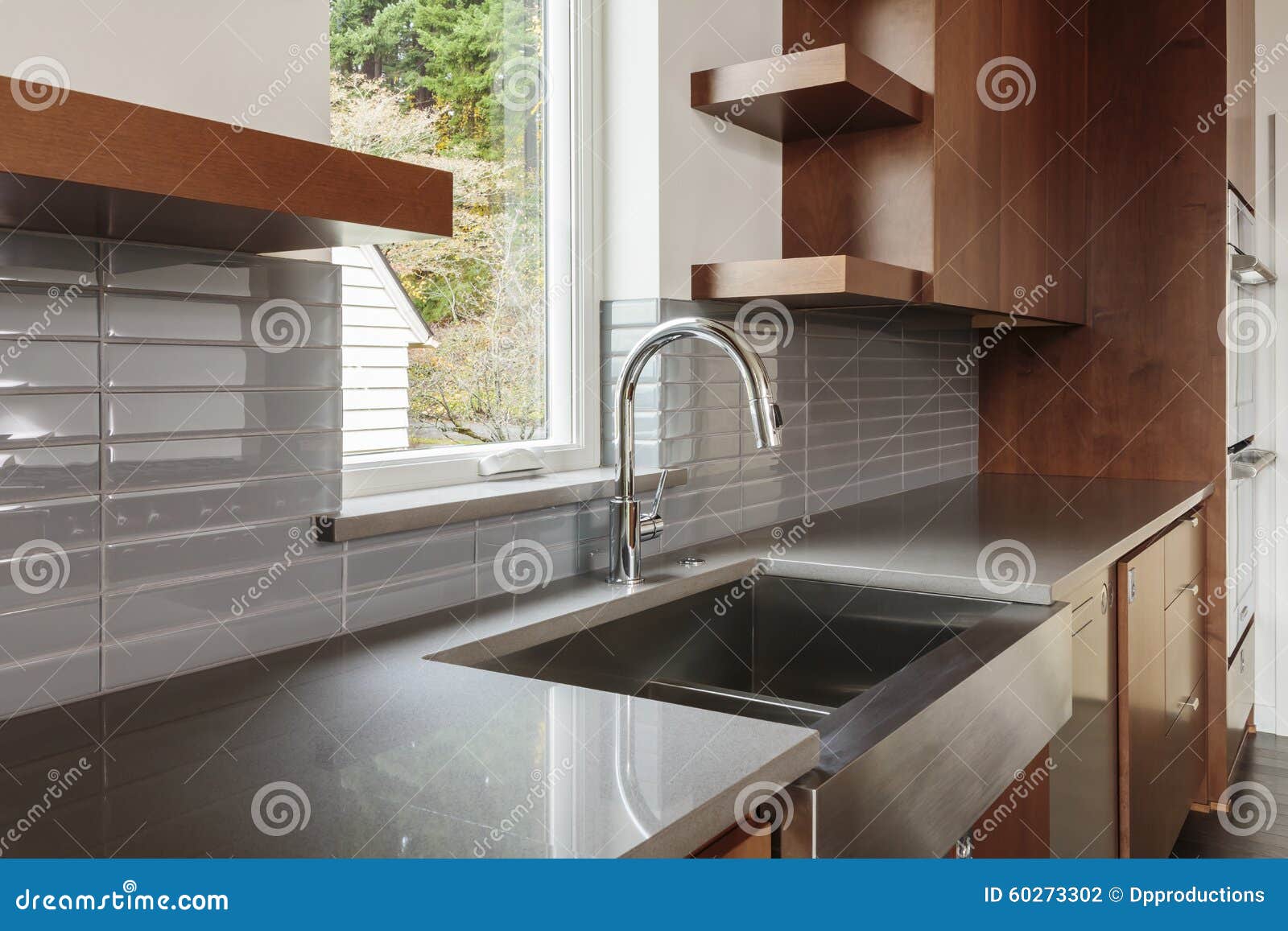 side view of a kitchen sink
