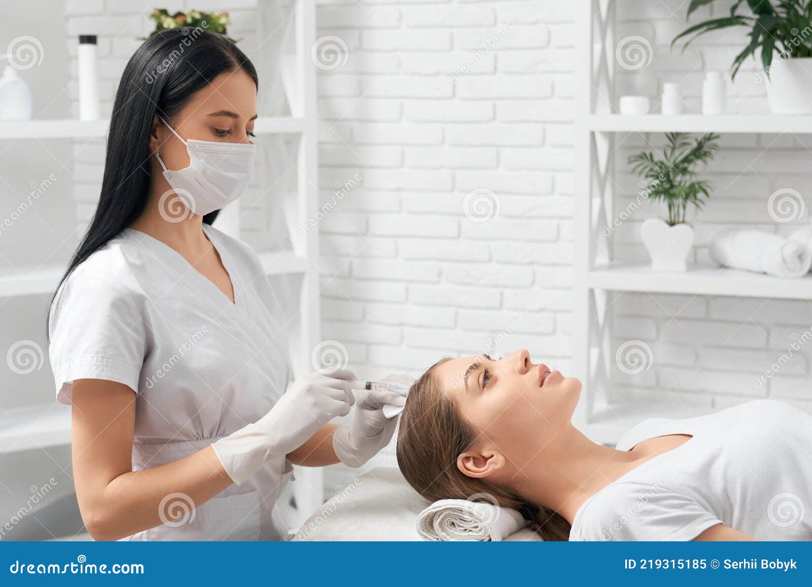 procedure for improvements growth hair in beauty salon.