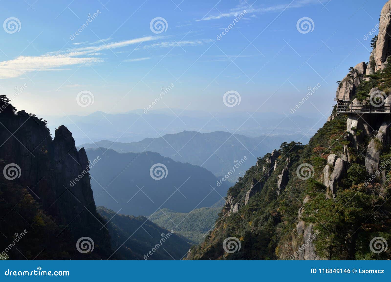 a sideway high in mount jiuhua, nine glorious mountains