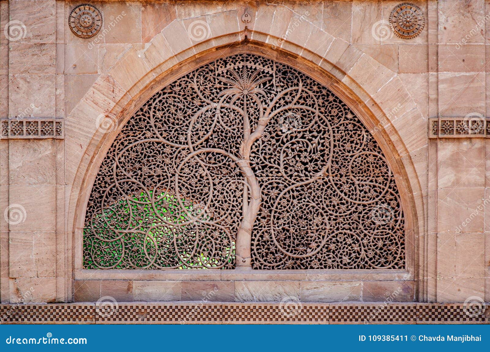 Sidi saiyed jali Ahmedabad. Sidi Saiyyad Mosque Ahmedabad. World famous window grille known for its intricate stone carving. Created in 1572 A.D.