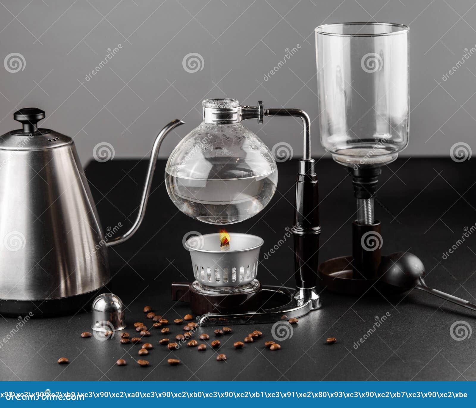 Sifón Método Alternativo De Hacer Café. Cafetera Es Un Vidrio De Estilo  Pourover Manual. Elaboración De Café. Imagen de archivo - Imagen de bebida,  cocinero: 216511787