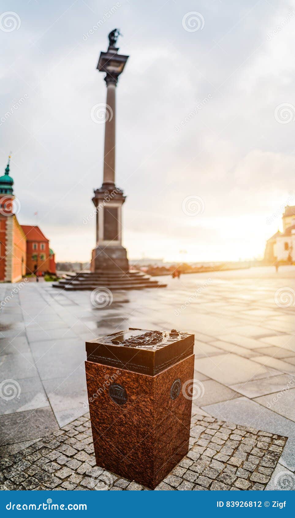 sigismunds column is located in warsaw, poland