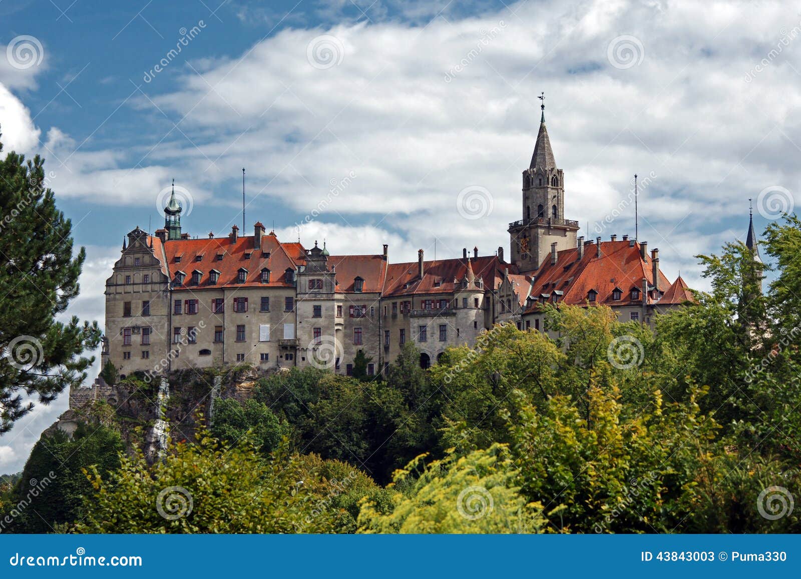 sigmaringen castle-castle and seat of government for the princes of hohenzollern