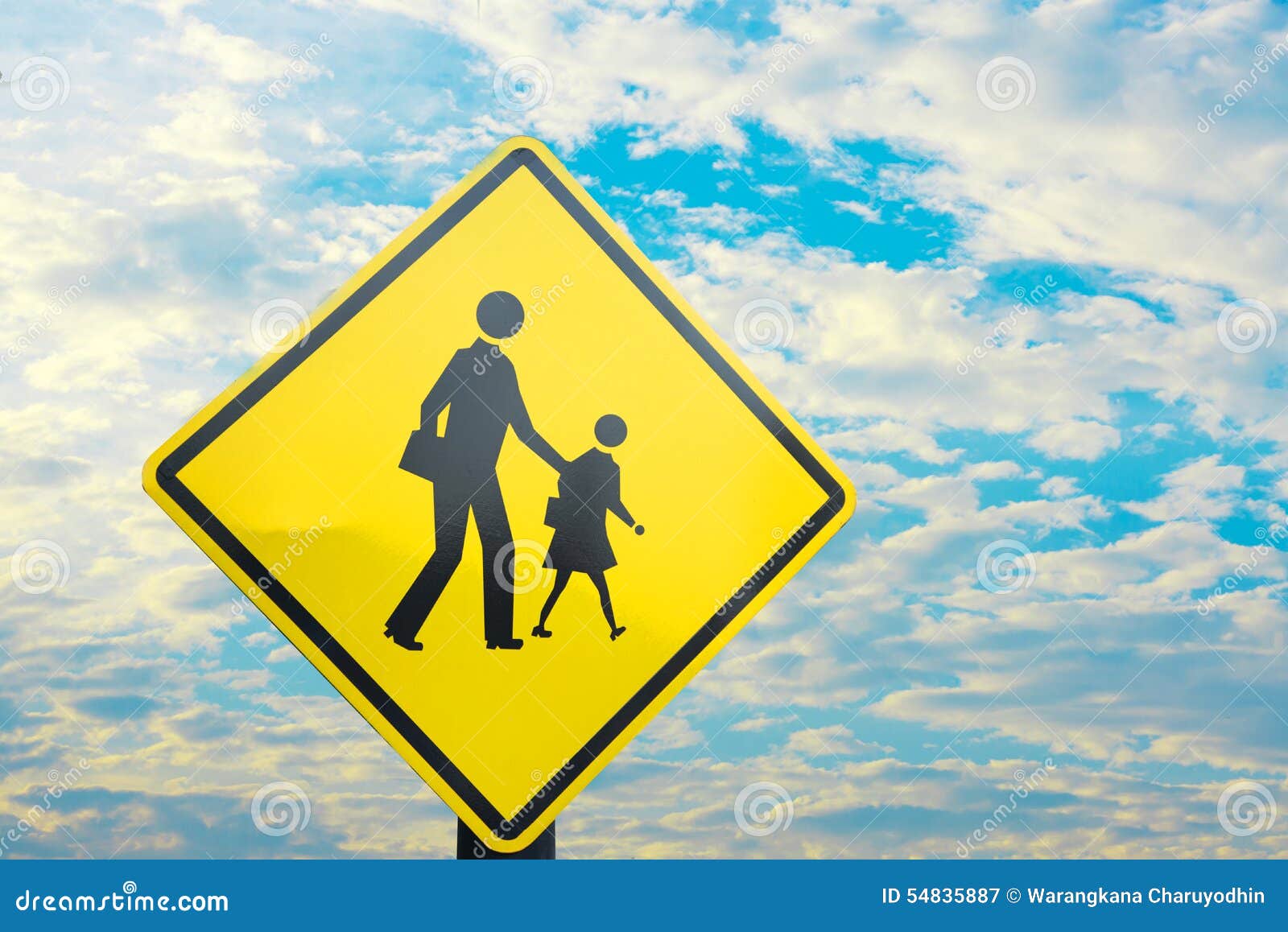 Kids Crossing Road Stock Illustrations – 741 Kids Crossing Road Stock  Illustrations, Vectors & Clipart - Dreamstime