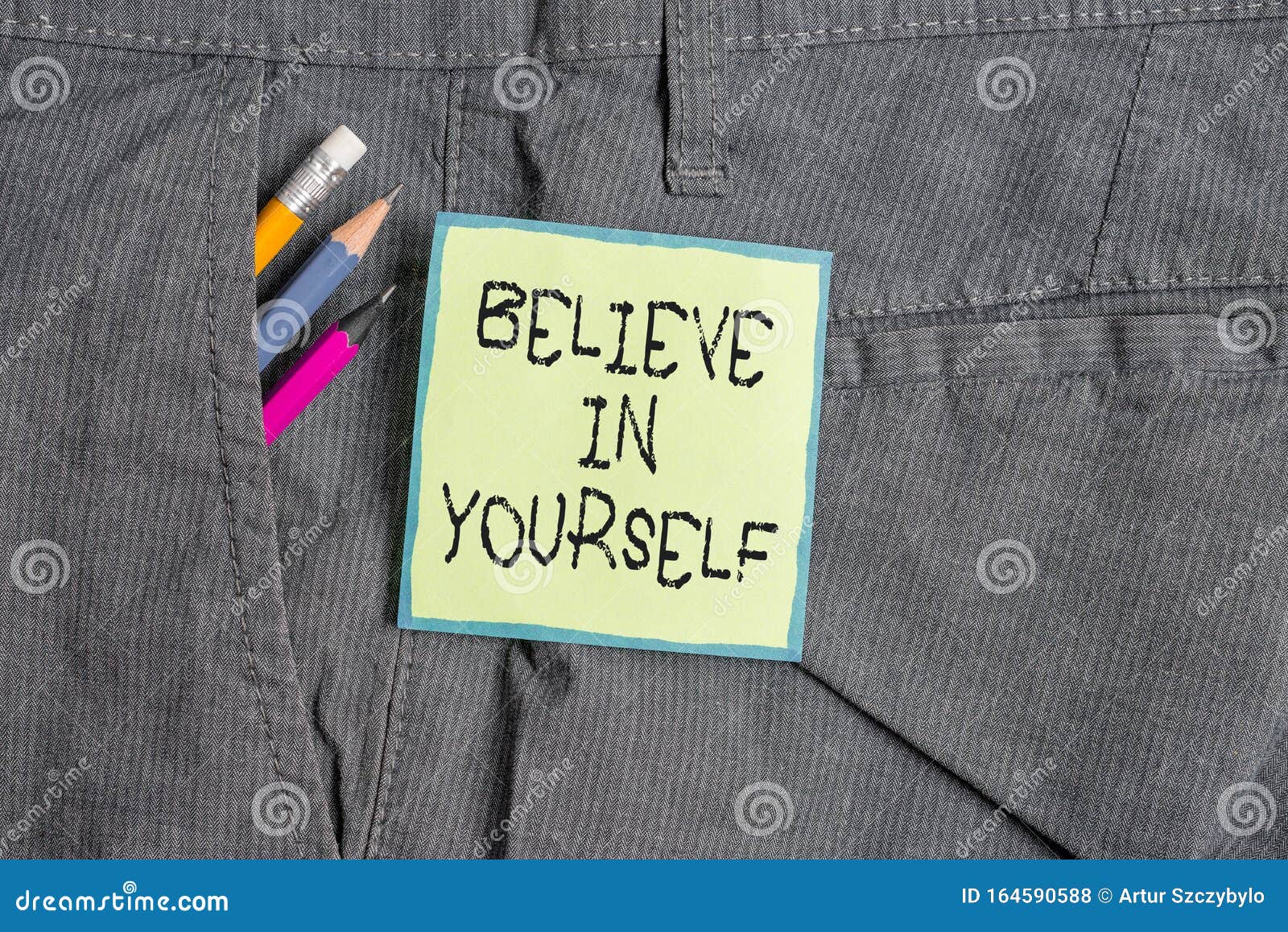 Signe De Texte Montrant Croire En Soi Photo Conceptuelle Encouragement A Quelqu Un Autoconfiance Motivation Citation Ecriture Photo Stock Image Du Signe Ecriture