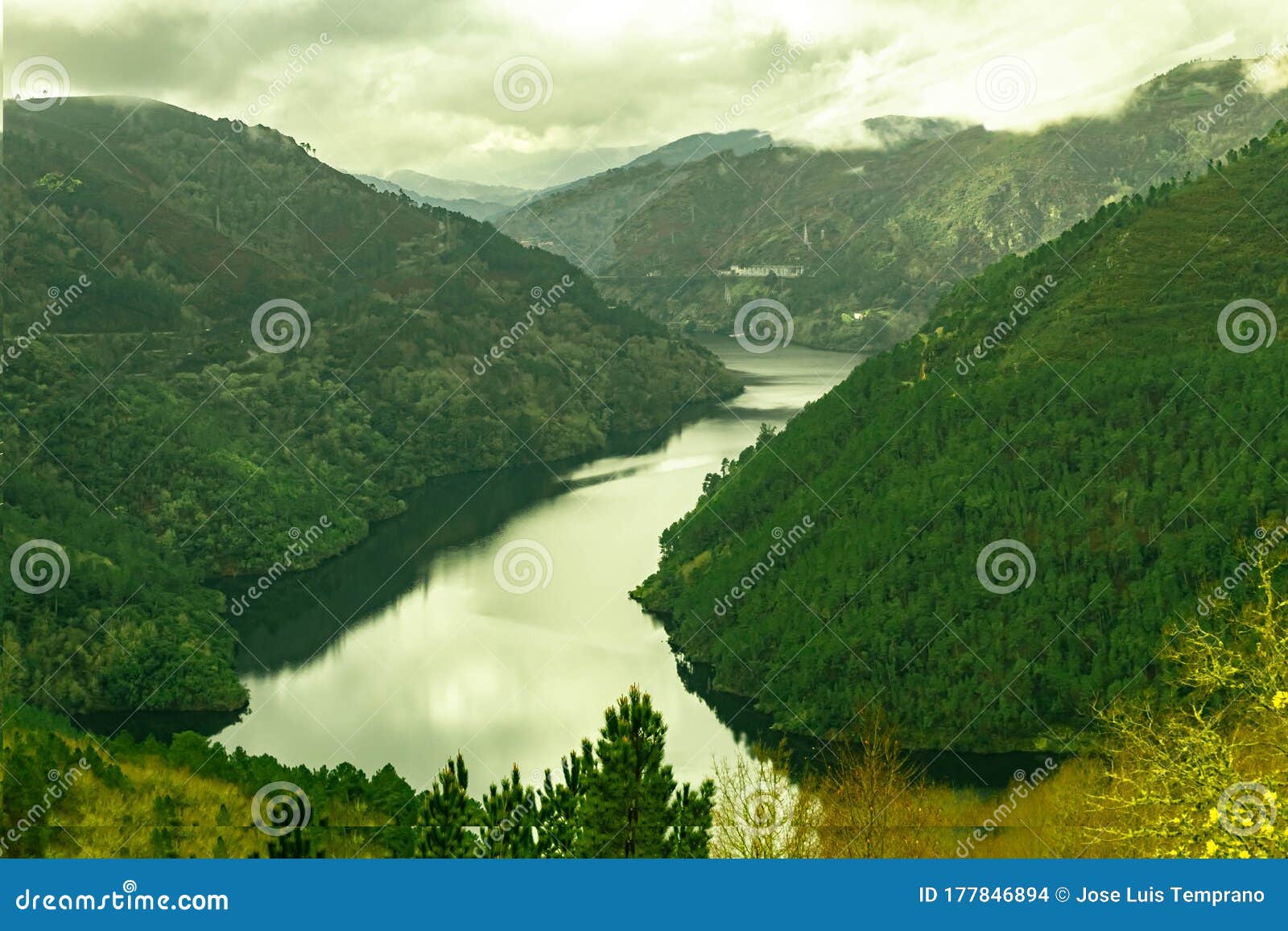 sil river in the mountains in ribera sacra