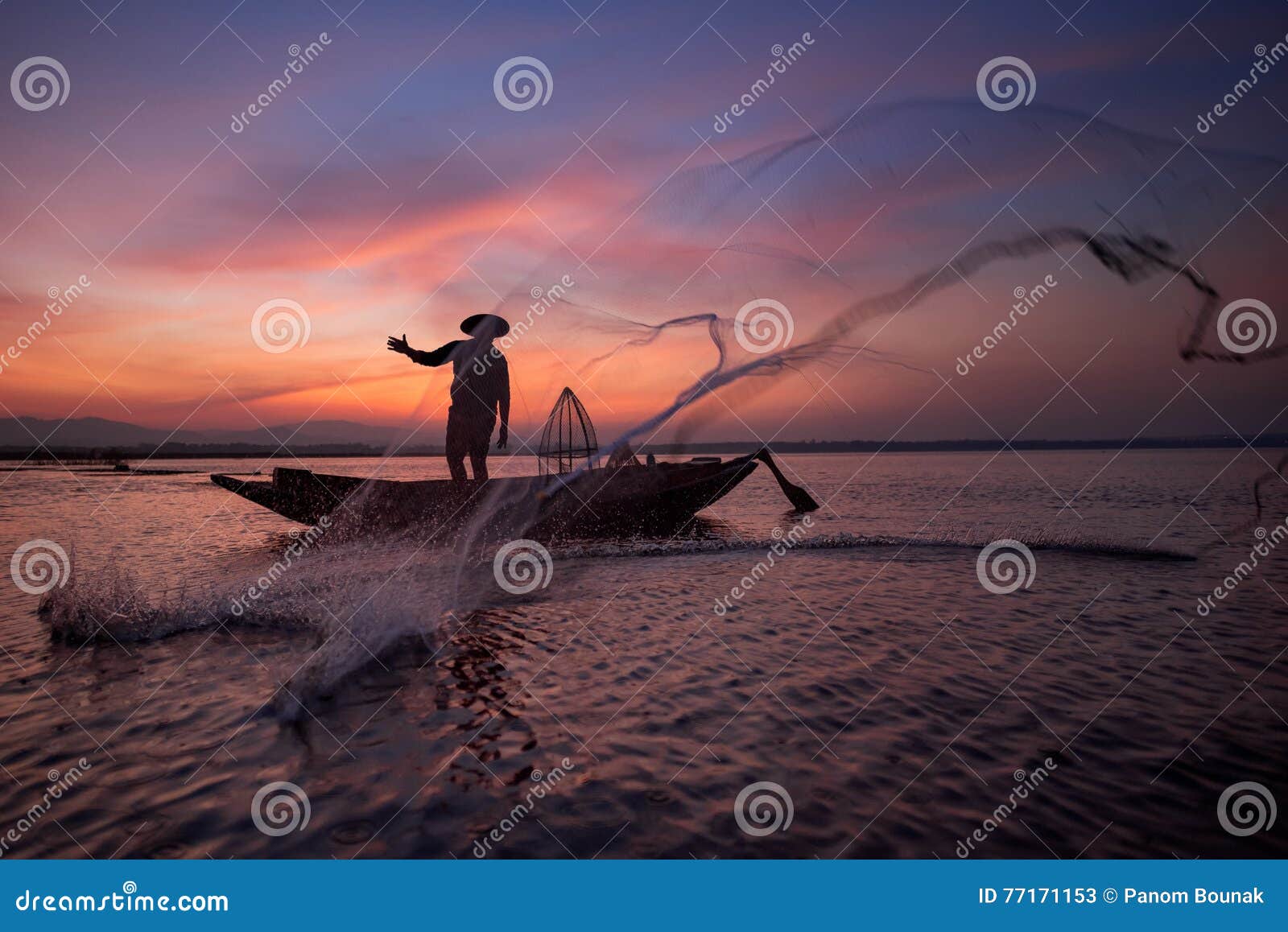 Throwing Cast Net Catching Fish Stock Photos - Free & Royalty-Free