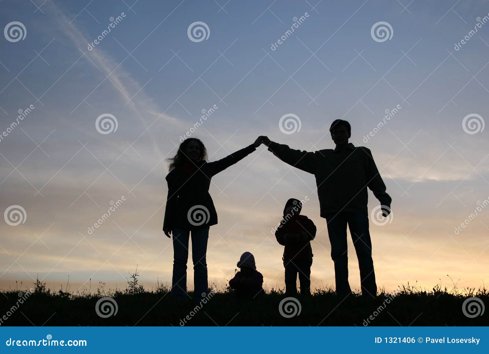 silhouette-family-house-1321406.jpg