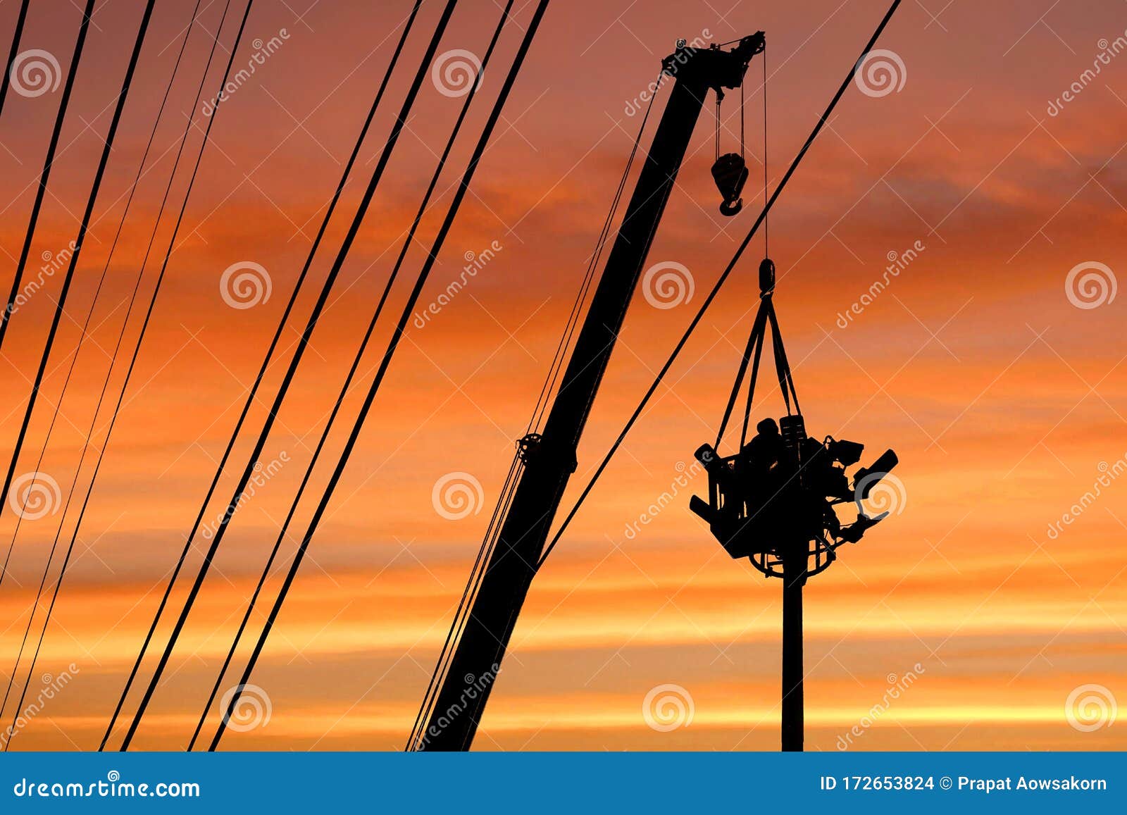 Silhouette Mobile Crane Lifting Electrician in Telescopic Boom To Install System on Spotlights Tower Photo - Image of outdoor, 172653824 Silhouette Mobile Crane Lifting Electrician in Telescopic Boom To Install System on Spotlights Tower Photo - Image of outdoor, 172653824