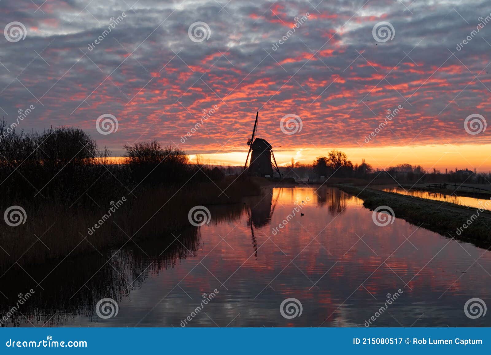 windmill with morning red, de rietveldse molen, hazerswoude dorp