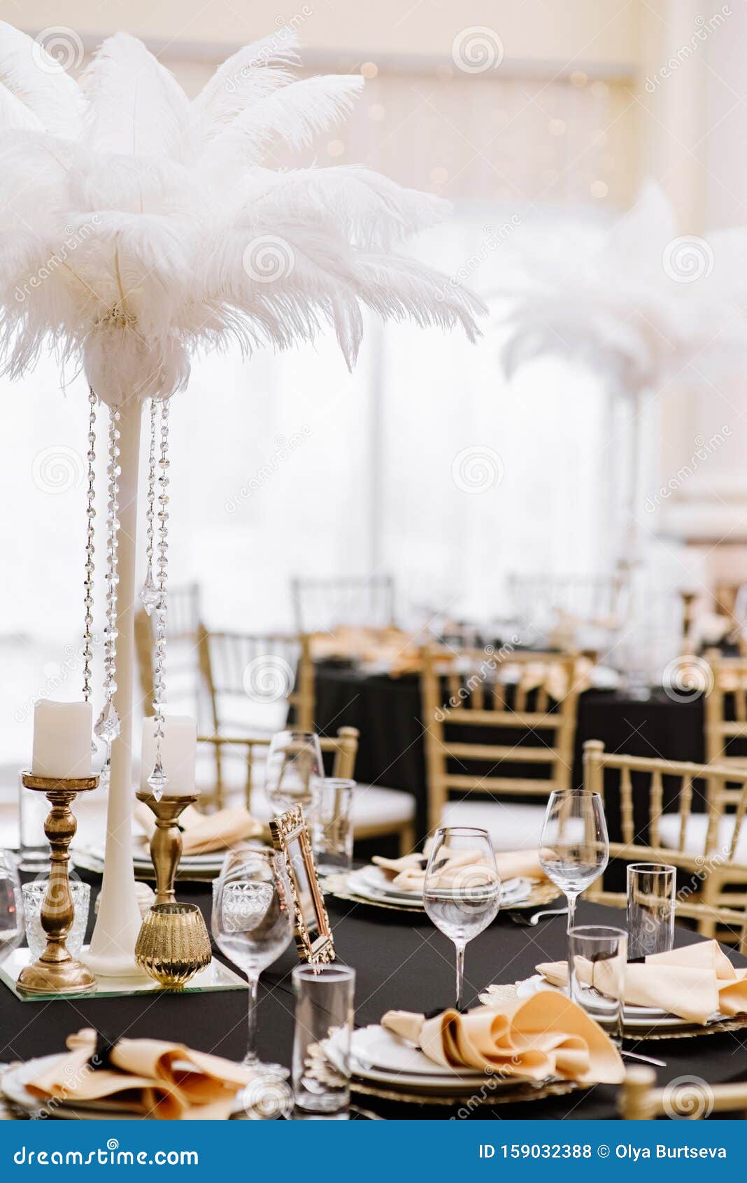 Salvamanteles de mimbre para decoración de mesas de boda