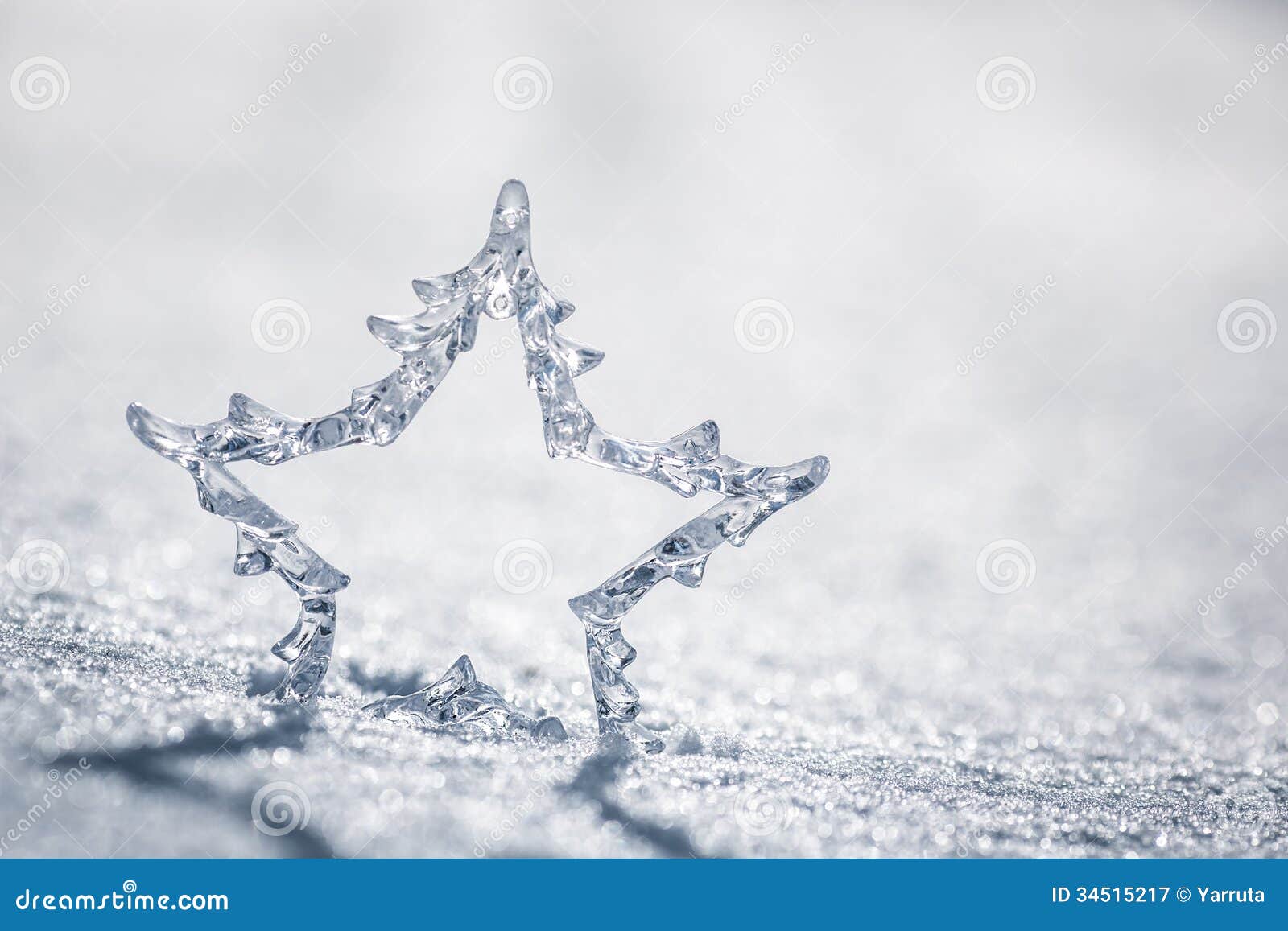 Silver Christmas Star On Snow Royalty Free Stock Silver Christmas Star On Snow Royalty Free Stock