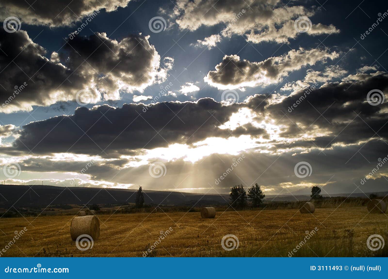 Silver Lining Cloud Images – Browse 2,659 Stock Photos, Vectors