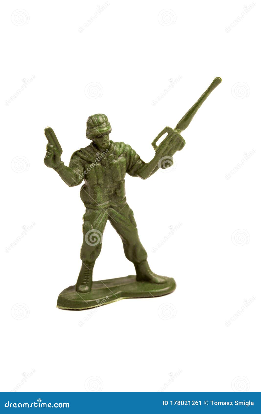 VOTACION: MEJOR PORTADA DE IRON MAIDEN (antes mejor canción y antes mejor disco) - Página 17 Simple-dark-green-plastic-toy-soldier-holding-pistol-machine-gun-hands-them-up-victory-gesture-infantry-figure-object-178021261