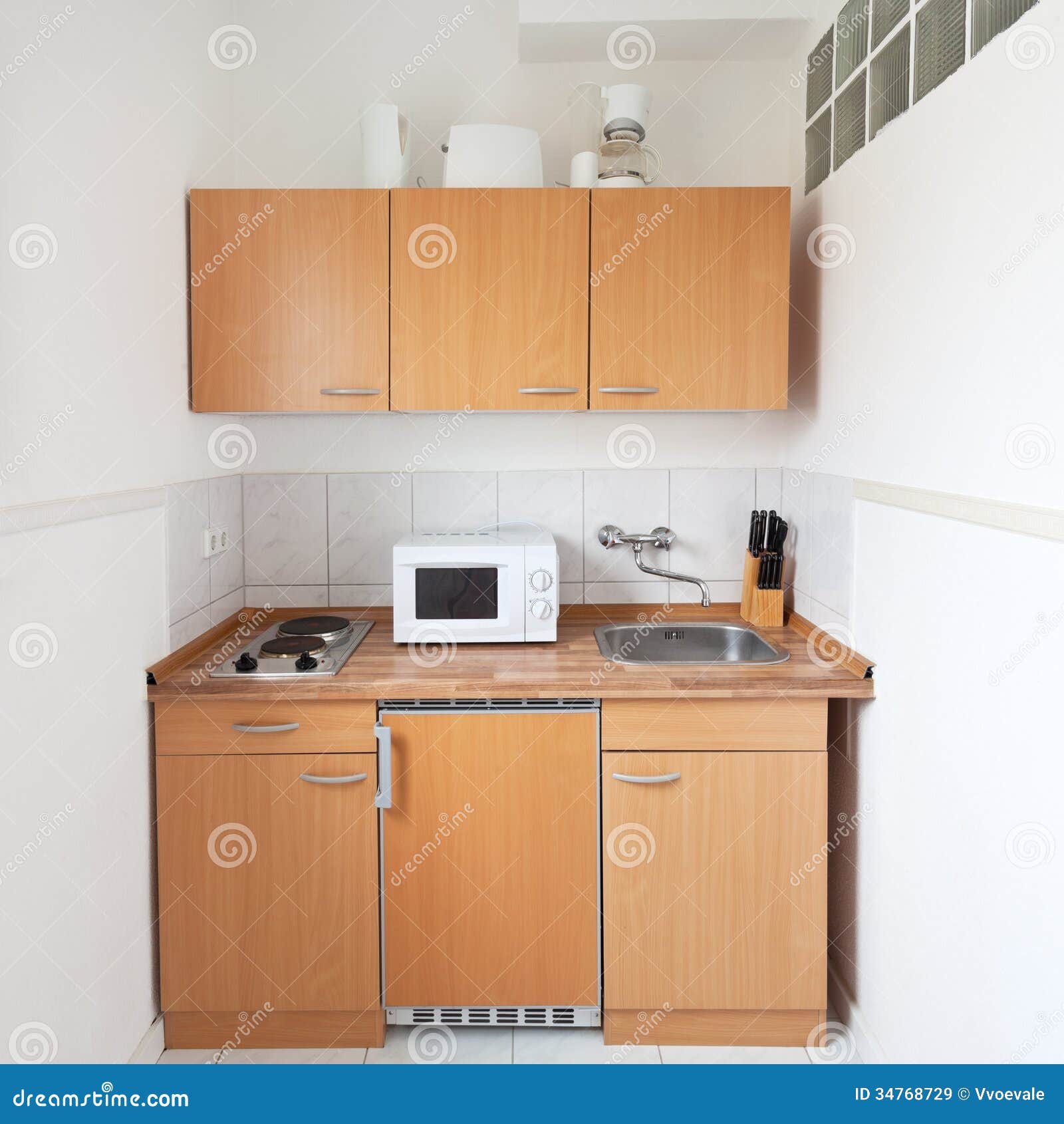 Simple Kitchen With Furniture Set Royalty Free Stock Images - Image 