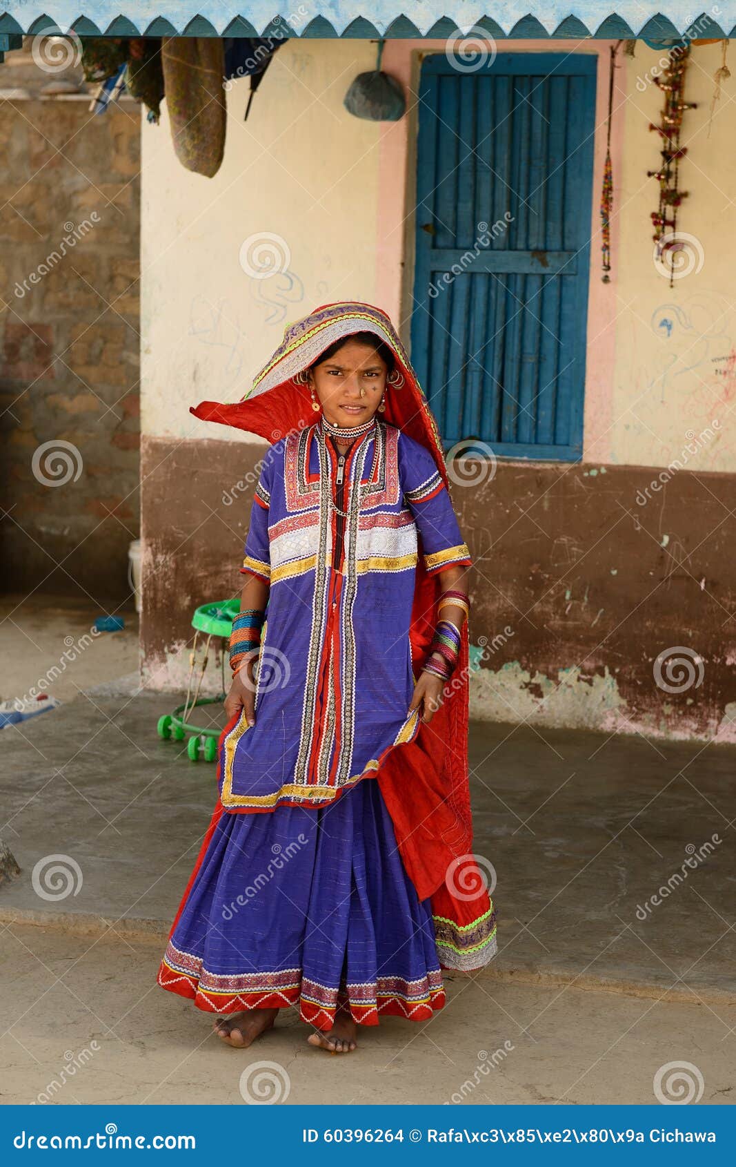 Traditional Dress of Gujarat [For Men & Women] | The Viral Blaze