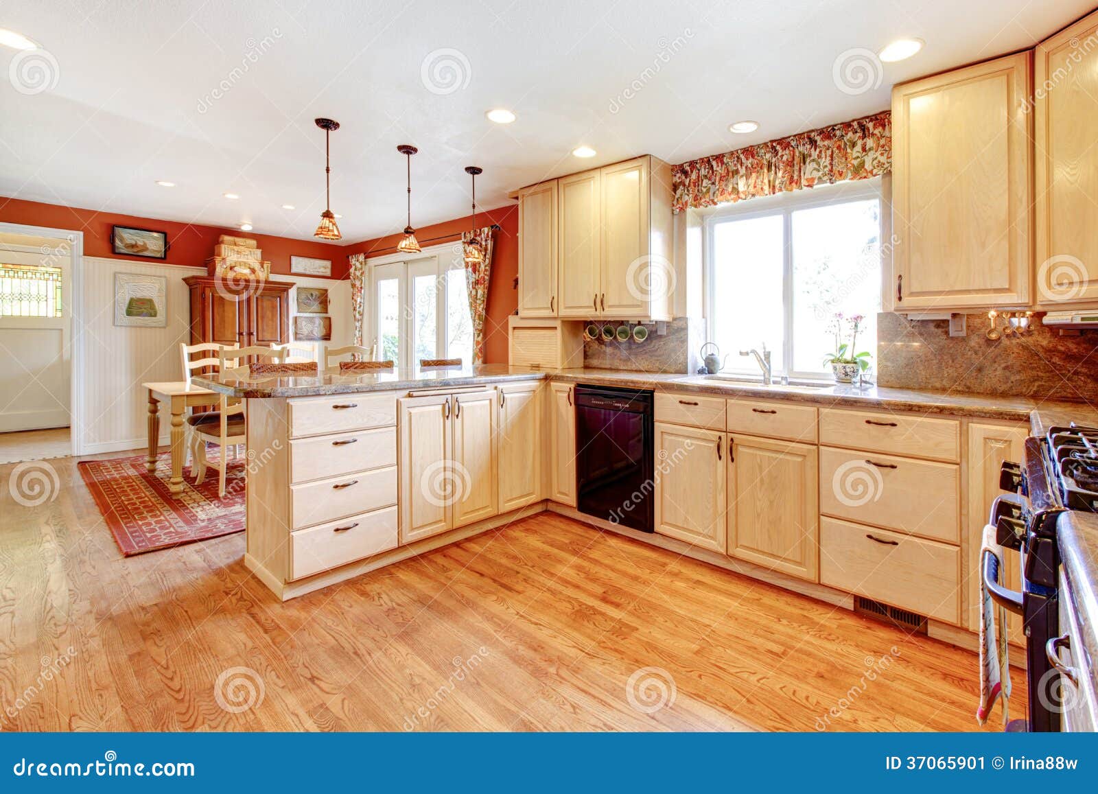 Simple Warm Colors Kitchen Room With A Small Dining Area Stock Image Image Of Design Ceiling 37065901